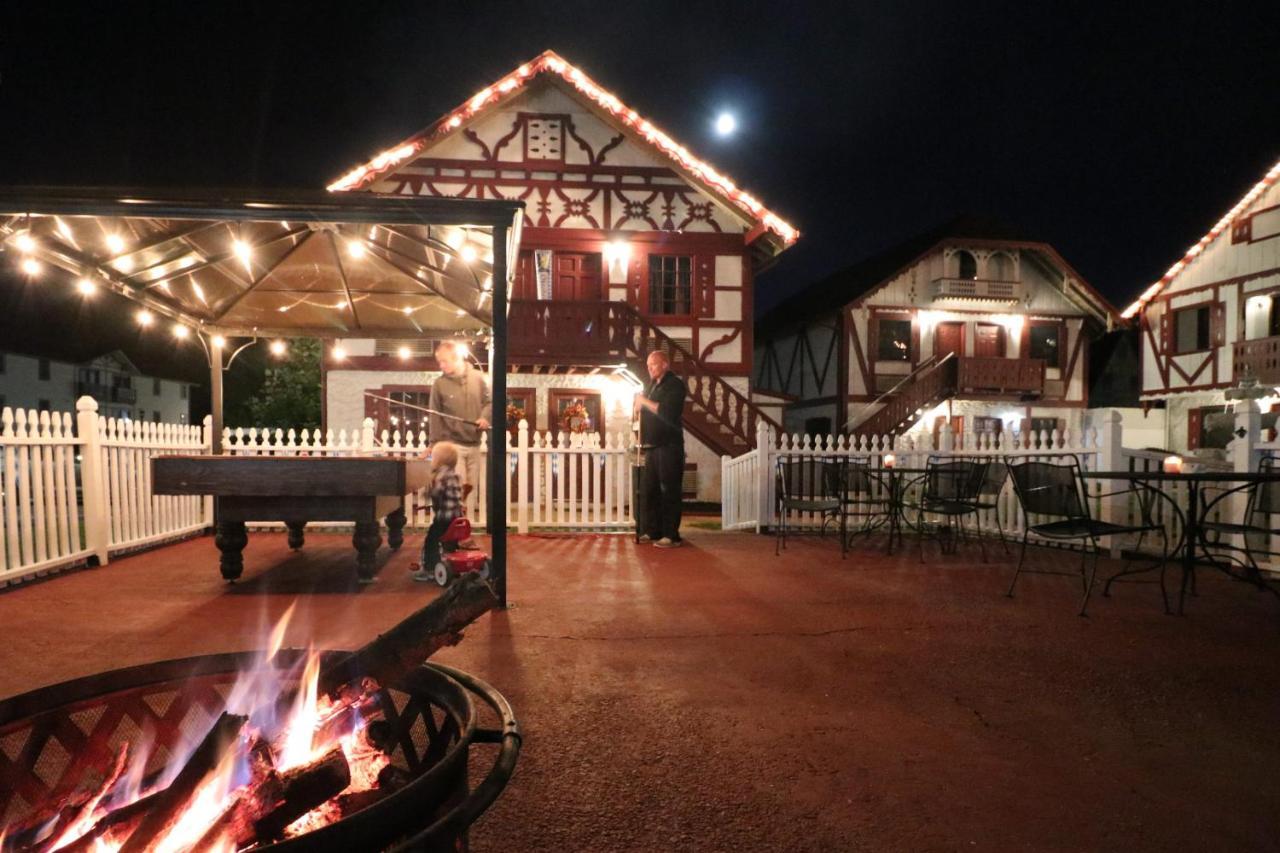 Alpine Village Inn Гелен Екстер'єр фото